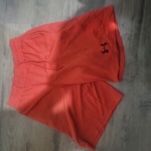 Men's Small Under Armour Shorts